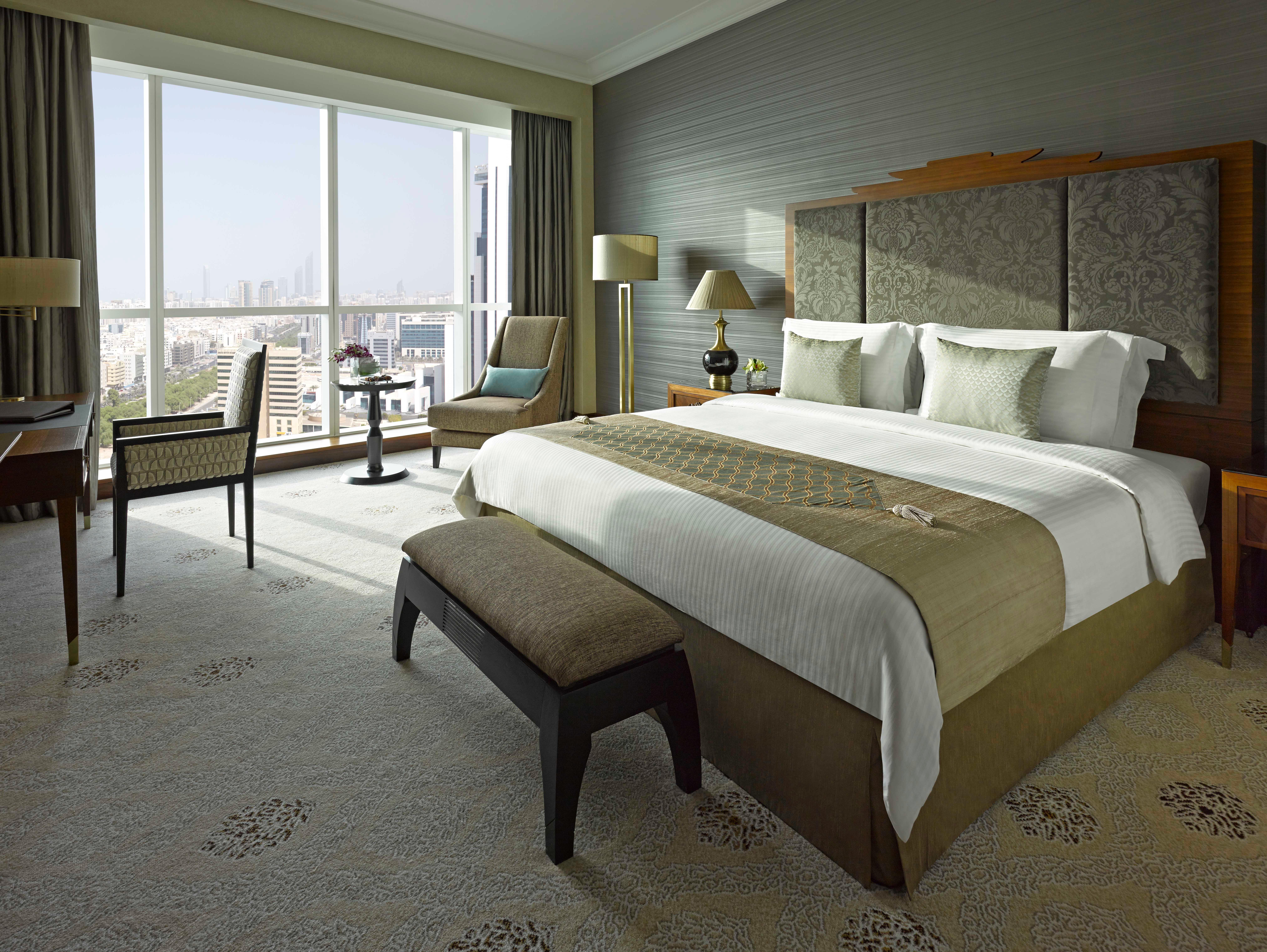 Dusit Thani Hotel