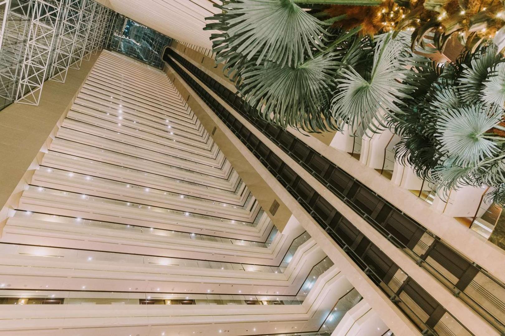 Dusit Thani 5*