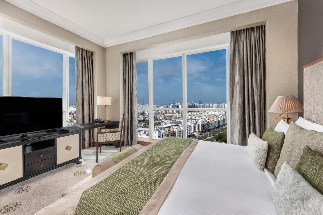Dusit Thani 5* Abu Dhabi
